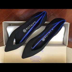 NWOT black Rothys size 9